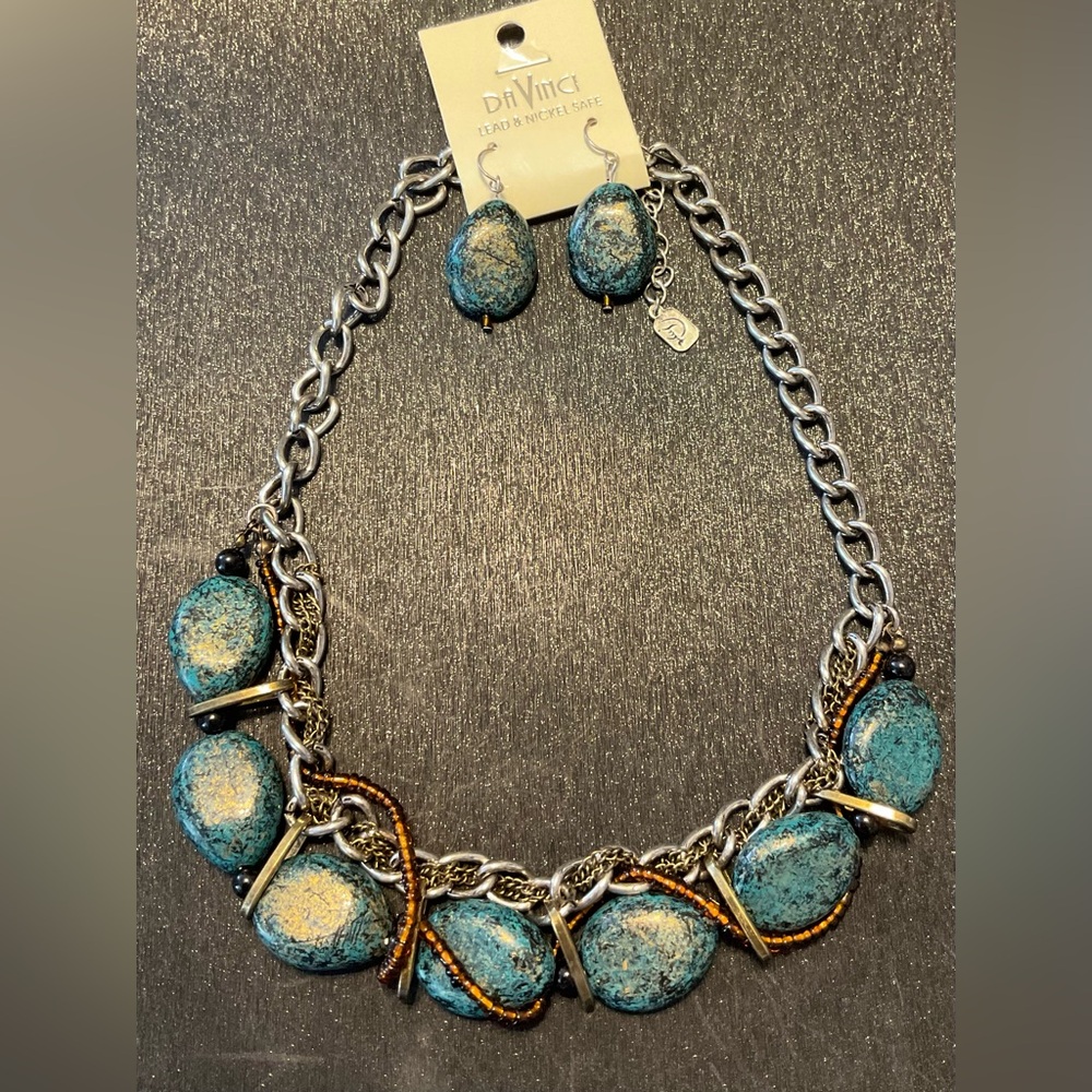 NWT DA VINCI green Stone And Silver Tone Chain Necklace & Earring Set # 209